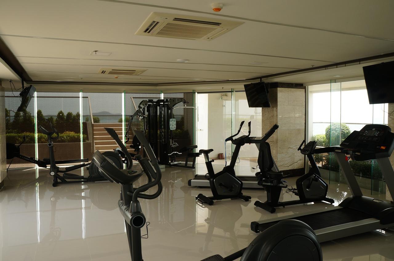 Stylish Studio In Peak Towers Pattaya Exterior photo